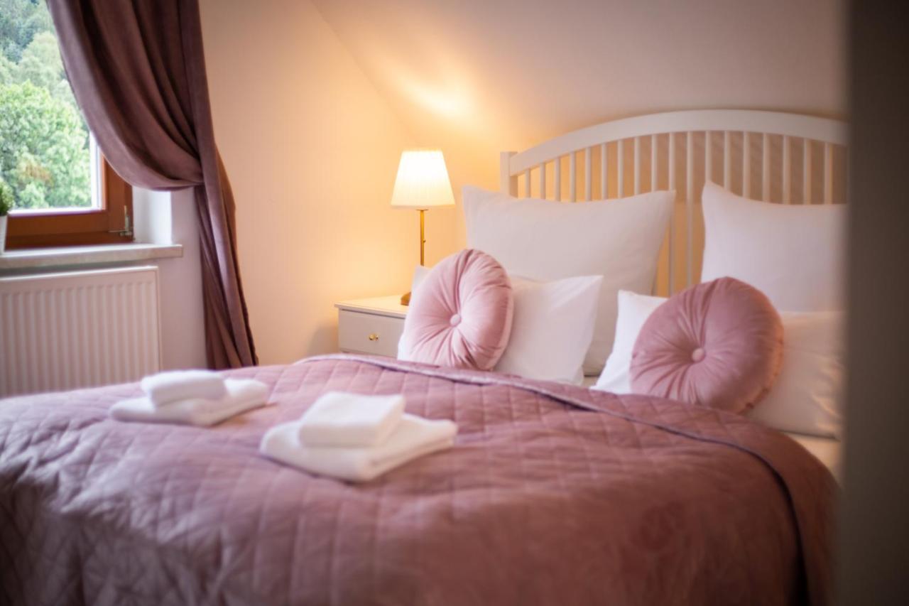 Apartone Land-Hotel Sebnitz Exteriör bild